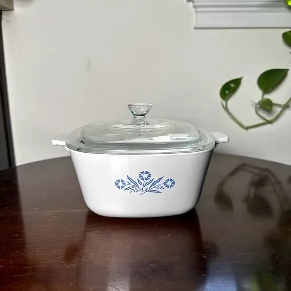 Vintage CorningWare Blue Cornflower 1 ¾ Qt Casserole Dish w/ Lid P-1¾-B USA - Picture 3 of 5